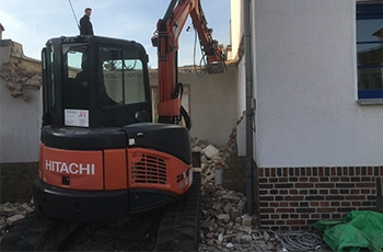 Abbrucharbeiten von Opitz Tiefbau